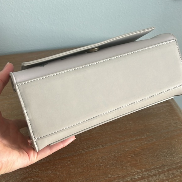 NWT Loungefly x Lady and the Tramp Crossbody - Picture 6 of 11